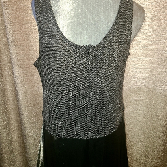 Cachet Silver Mesh And Satin Maxi 2pc Dress - Picture 8 of 12